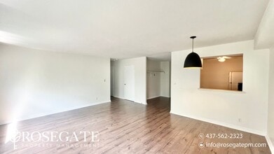 18 Holborn Ct in Kitchener, ON - Building Photo - Building Photo