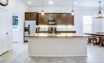 7428 103rd St in Lubbock, TX - Building Photo - Building Photo