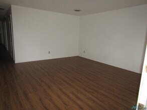 1806 W Ray Ave in Artesia, NM - Building Photo - Building Photo