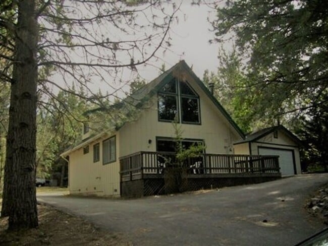 property at 12412 Tannahill Dr
