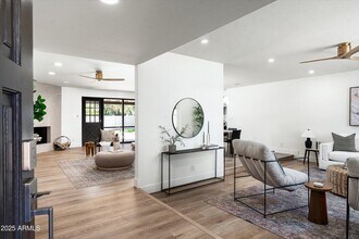 2156 E Cairo Dr in Tempe, AZ - Building Photo - Building Photo