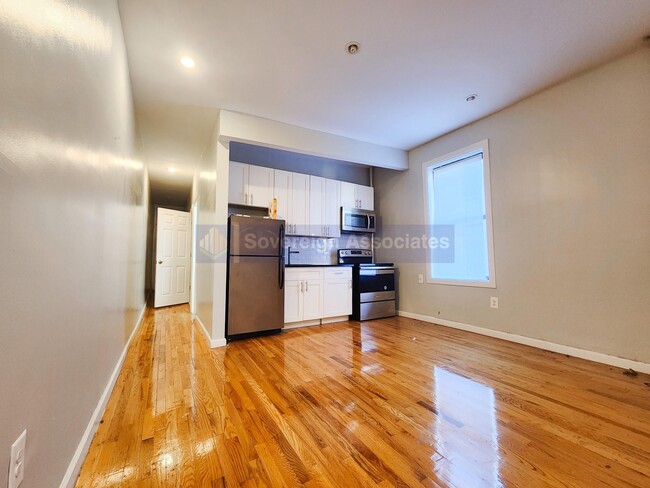 property at 148 W 142nd St