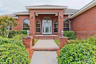 16256 Ygnacio Serra Dr in Pensacola, FL - Foto de edificio - Building Photo
