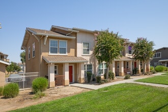 North Avenue Apartments in Sacramento, CA - Building Photo - Primary Photo