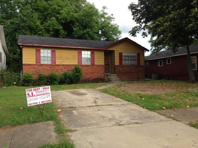 property at 2613 12th Ave N