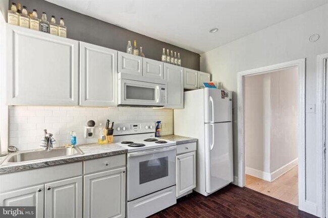 6007 E Wister St in Philadelphia, PA - Building Photo - Building Photo