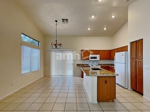 40738 N Robinson Dr in New River, AZ - Building Photo - Building Photo