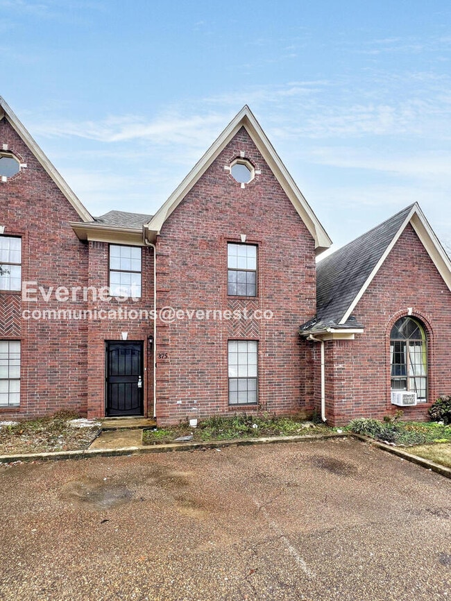 375 Blair Dr W in Southaven, MS - Building Photo - Building Photo