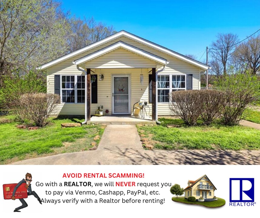 222 E 13th St in Fayetteville, AR - Building Photo