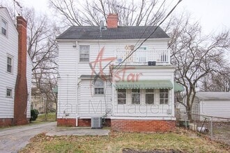 3801 Woodridge Rd in Cleveland Heights, OH - Building Photo - Building Photo