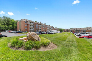 Volterra Apartments in Pikesville, MD - Building Photo - Building Photo