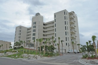 Sans Souci Condominiums in Gulf Breeze, FL - Building Photo - Building Photo