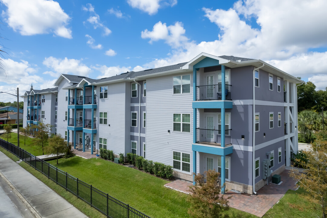 5220 Lake Underhill Rd in Orlando, FL - Building Photo