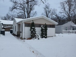 806 Roosevelt St in South Bend, IN - Building Photo - Building Photo