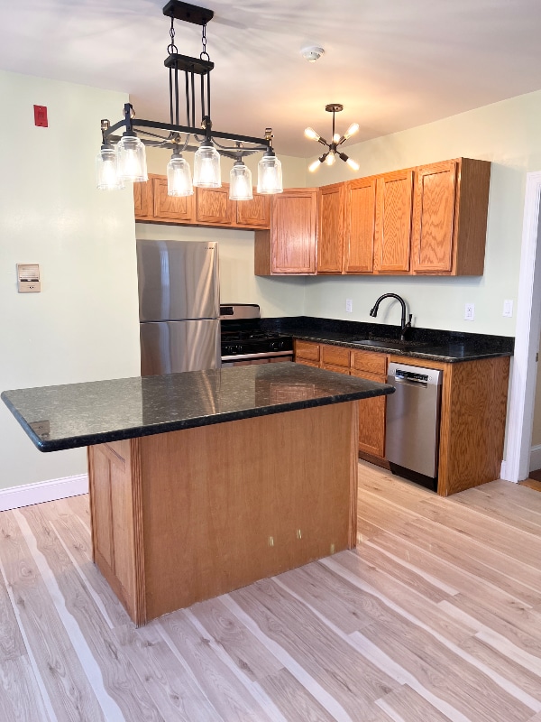 81-83 America St in Providence, RI - Foto de edificio - Building Photo