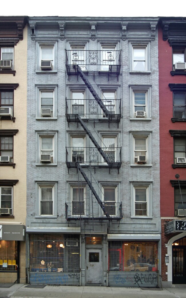127 E 7th St