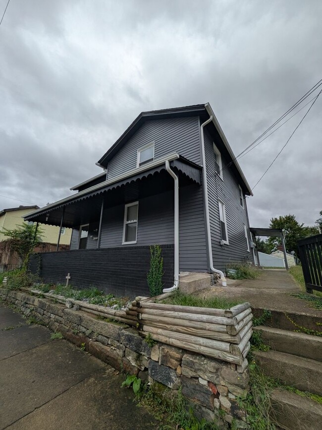 315 12th St in Beaver Falls, PA - Building Photo - Building Photo