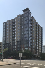 Avenue One Condominium in Seattle, WA - Building Photo - Primary Photo