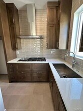 12024 Red Hawk Ln in Los Angeles, CA - Building Photo - Building Photo