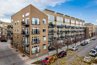 Lofts at Belmar Square in Lakewood, CO - Building Photo - Building Photo