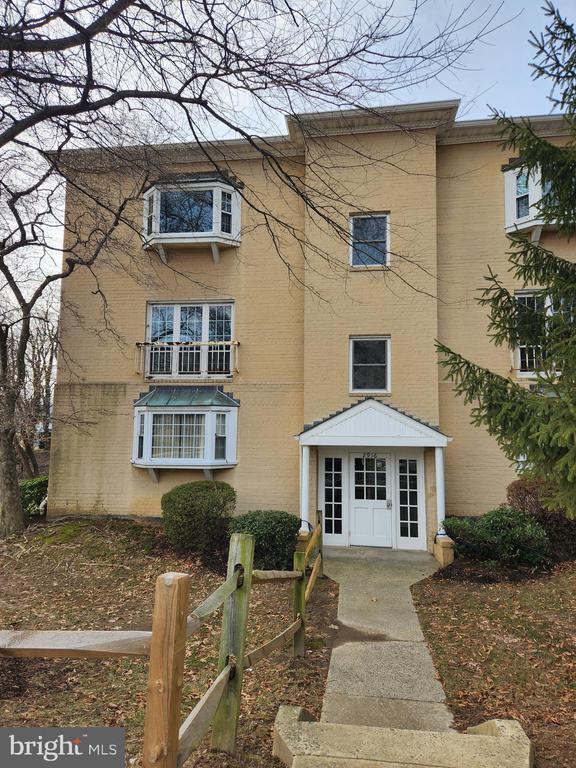 property at 2916 Willston Pl