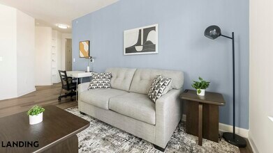 909 Mansion Dr, Unit 1030-311 in Frederick, MD - Building Photo - Building Photo