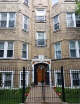 610 N Spaulding Ave in Chicago, IL - Building Photo