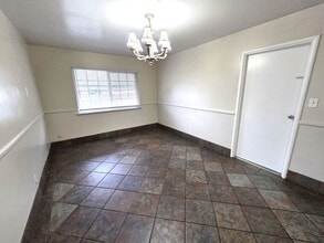 126 Bryant Ct in Exeter, CA - Building Photo - Building Photo