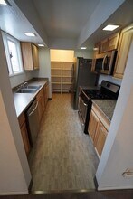 4213 Pinnacle Cir in Anchorage, AK - Building Photo - Building Photo