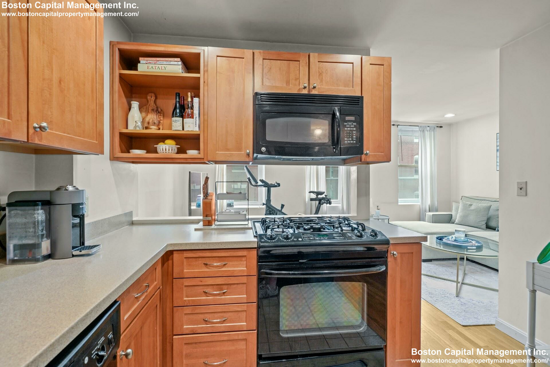 198 Endicott St, Unit 3 in Boston, MA - Building Photo