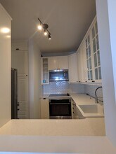 2187 Spring Walk Ct in Chamblee, GA - Foto de edificio - Building Photo