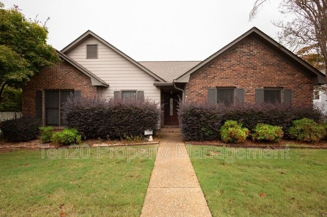 property at 7032 Robin's Nest Dr