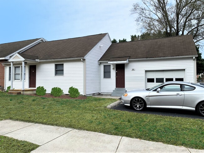 property at 207 Honeysuckle Dr