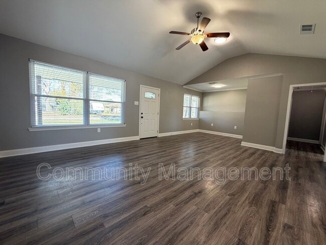 122 Joan St in Denham Springs, LA - Building Photo - Building Photo