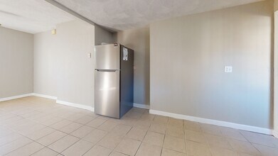 50 Plymouth St, Unit 502 in Everett, MA - Building Photo - Building Photo