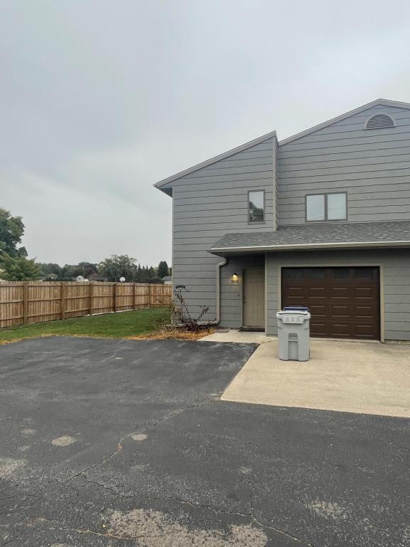 property at 2210 18th Ave SE