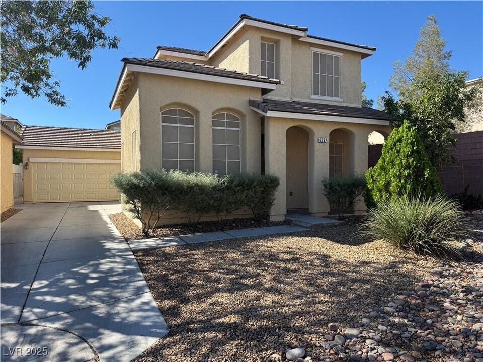 6797 Cardoness St in Las Vegas, NV - Building Photo