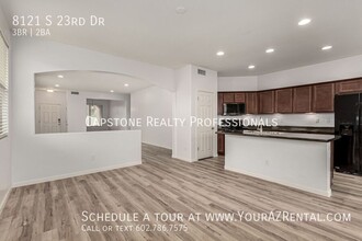 8121 S 23rd Dr in Phoenix, AZ - Building Photo - Building Photo