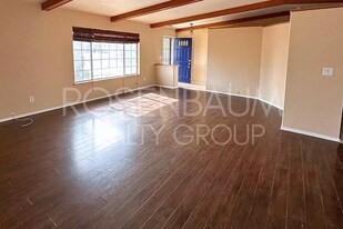 8886 E Volcano Dr in Prescott Valley, AZ - Building Photo