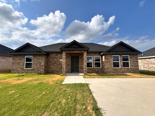 514 Sweet Pea Ln in Madill, OK - Building Photo - Building Photo