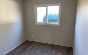 60 Carleton Dr in Saskatoon, SK - Building Photo - Building Photo