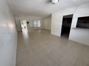 705 NE 92nd St in Miami Shores, FL - Building Photo - Building Photo