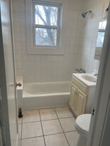 38 Feiner Pl, Unit 1R in Irvington, NJ - Building Photo