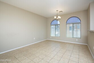 240 W Juniper Ave in Gilbert, AZ - Building Photo - Building Photo