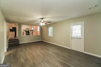 7548 Colonial Ct in Jonesboro, GA - Building Photo - Building Photo