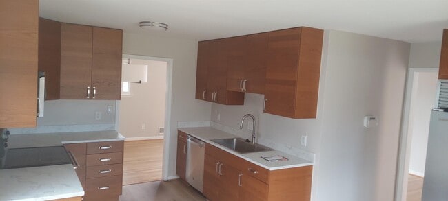 9820 Inglemere Dr in Bethesda, MD - Building Photo - Building Photo