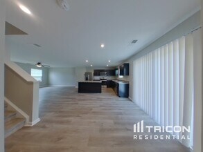 120 Castlebrook Dr in Greenville, SC - Building Photo - Building Photo