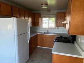 280 S Wall St in Coos Bay, OR - Building Photo - Building Photo