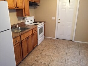 116 Bassedena Cir S in Lakeland, FL - Building Photo - Building Photo