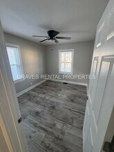 1102 Oleanda Ave in Louisville, KY - Building Photo - Building Photo